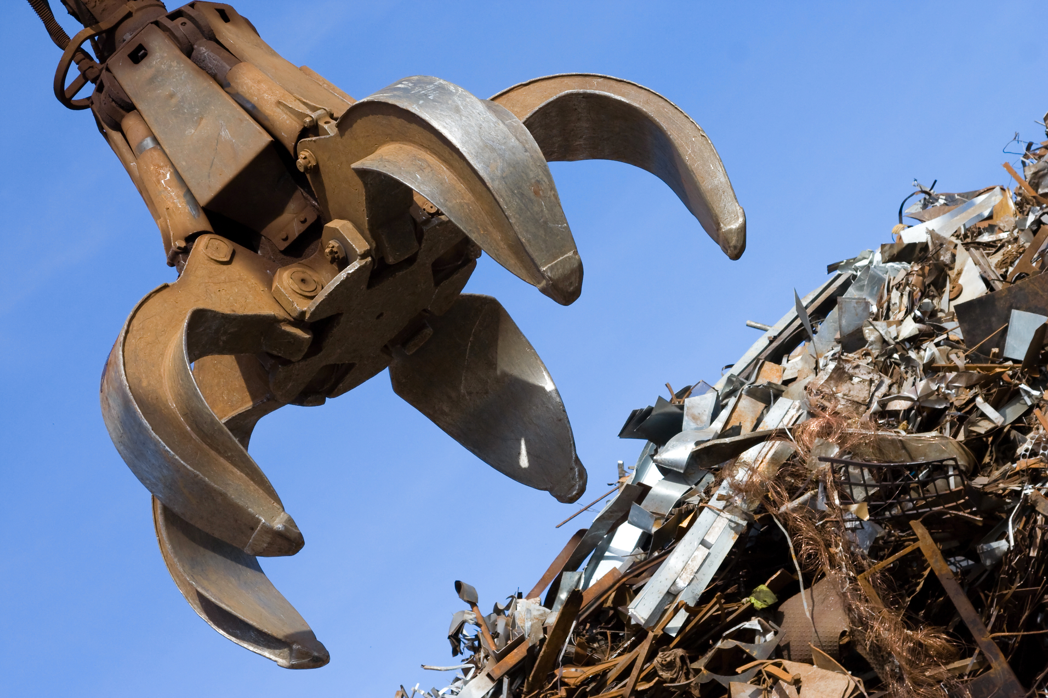 Dismantling services in an eco-friendly way